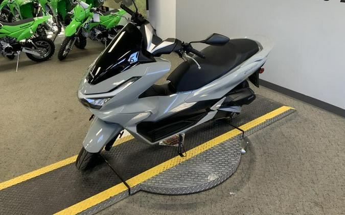 2025 Honda® PCX