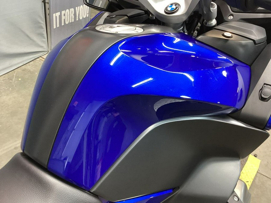 2022 BMW R 1250 RT Racing Blue Metallic