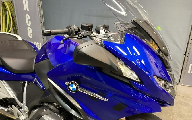 2022 BMW R 1250 RT Racing Blue Metallic