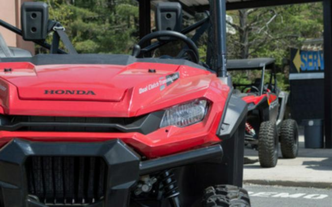 2025 Honda Pioneer 1000 Deluxe