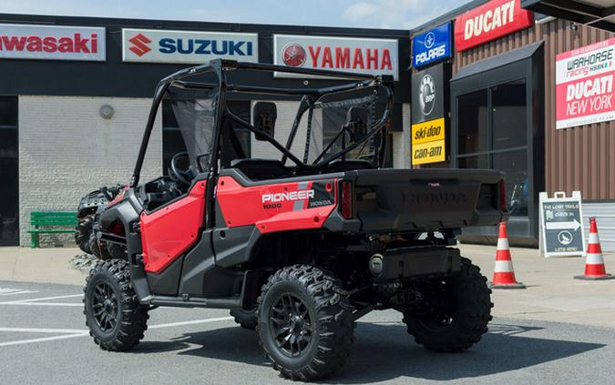 2025 Honda Pioneer 1000 Deluxe