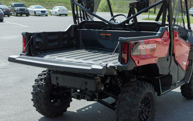 2025 Honda Pioneer 1000 Deluxe