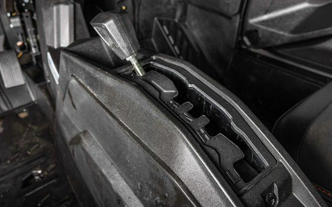 2023 Can-Am Commander XT-P