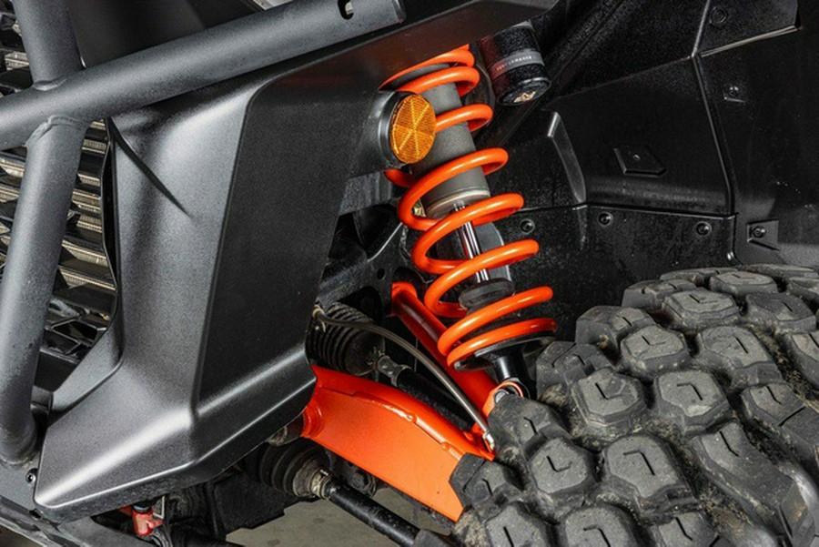 2023 Can-Am Commander XT-P