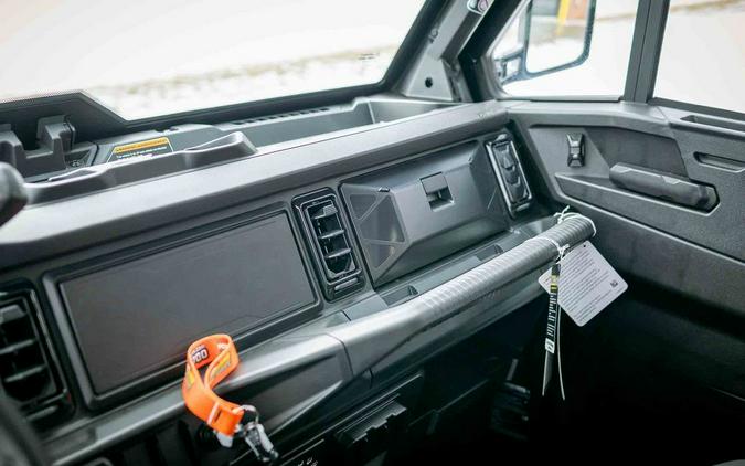 2026 Can-Am® Defender MAX XT CAB HD11