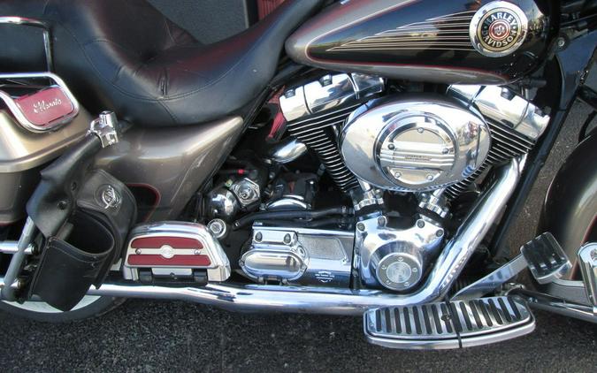 2004 Harley-Davidson® FLHTCUI - Electra Glide® Ultra Classic® Injection