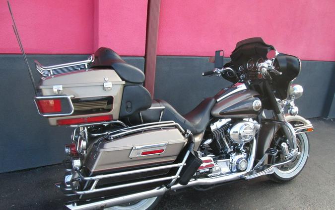 2004 Harley-Davidson® FLHTCUI - Electra Glide® Ultra Classic® Injection