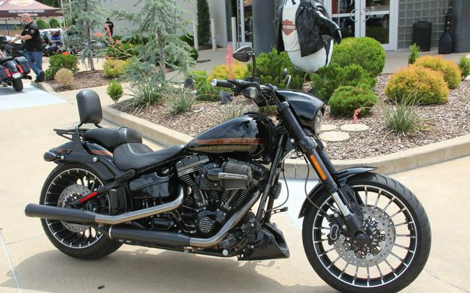 2016 Harley-Davidson CVO Pro Street Breakout