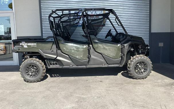 2025 Honda Pioneer 1000-6 Crew Deluxe