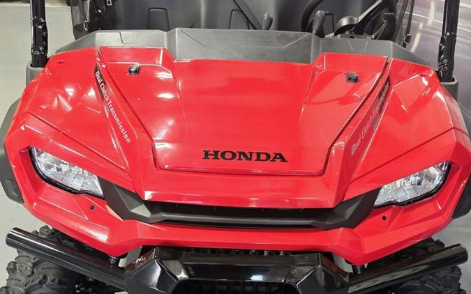 2025 Honda Pioneer 1000-6 Crew Deluxe