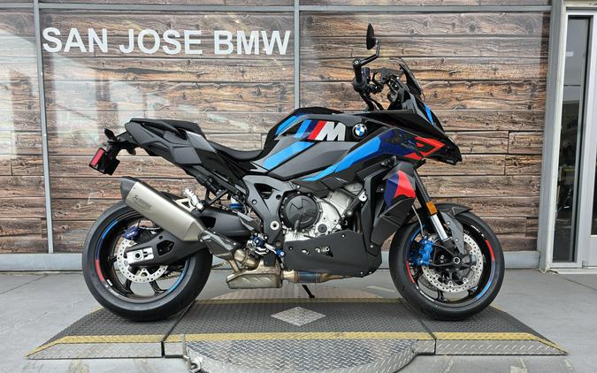 2026 BMW M 1000 XR