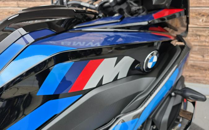 2026 BMW M 1000 XR