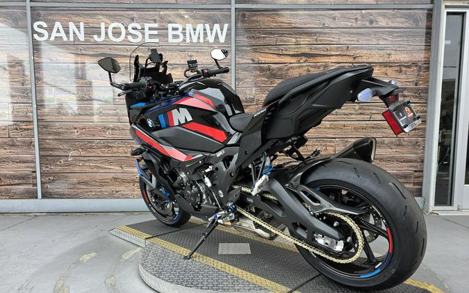 2026 BMW M 1000 XR
