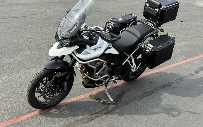 2023 Triumph Tiger 900 GT LRH