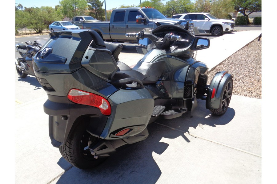 2019 Can-Am Spyder® RT Limited SE6 - Dark Edition