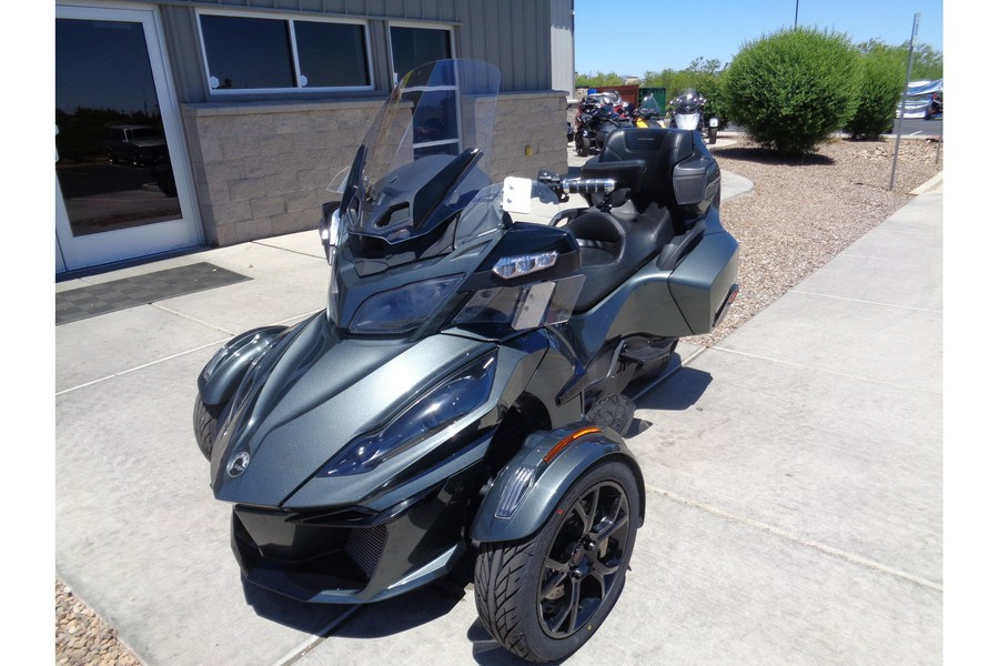 2019 Can-Am Spyder® RT Limited SE6 - Dark Edition