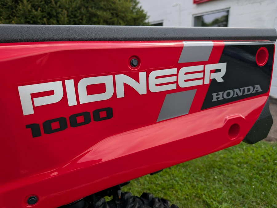 2025 Honda PIONEER 10006 DELUXE CREW
