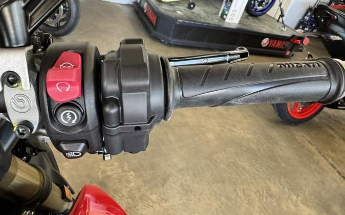 2025 Ducati Streetfighter V2 Ducati Red