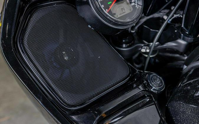2026 Indian Challenger Dark Horse 112 w/PowerBand Audio Blac