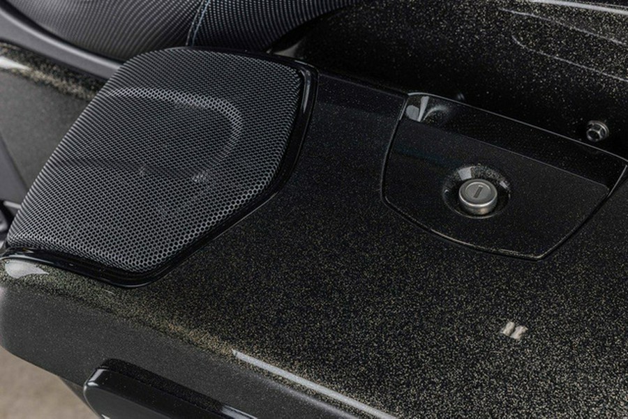 2026 Indian Challenger Dark Horse 112 w/PowerBand Audio Blac