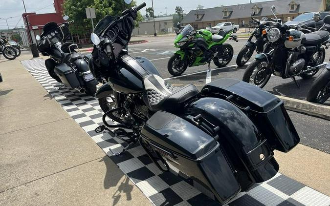 2020 Harley-Davidson® FLHXS - Street Glide® Special