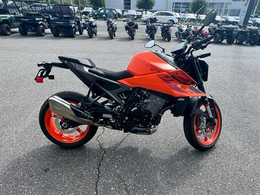 2024 KTM 990 Duke