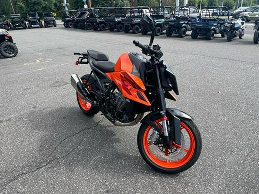 2024 KTM 990 Duke