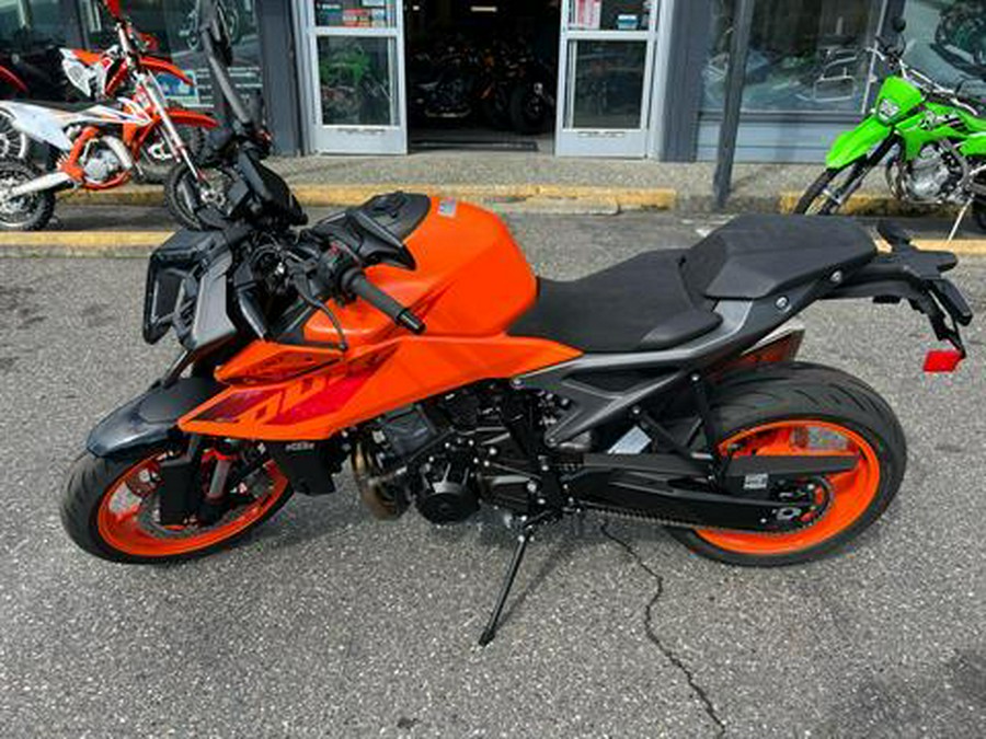 2024 KTM 990 Duke