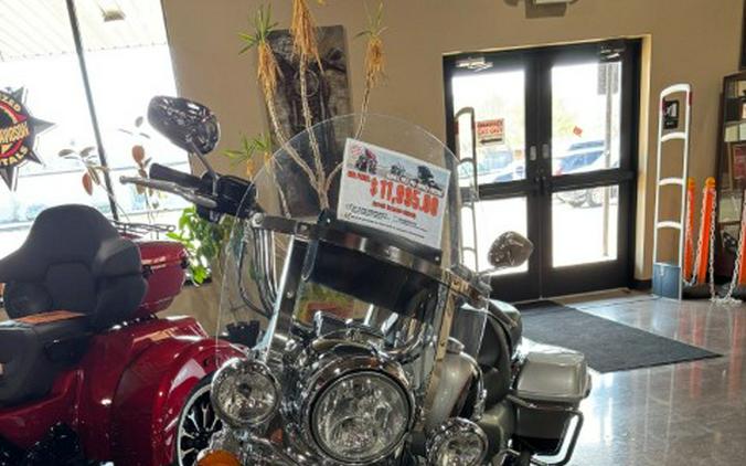 2015 Harley-Davidson Road King®