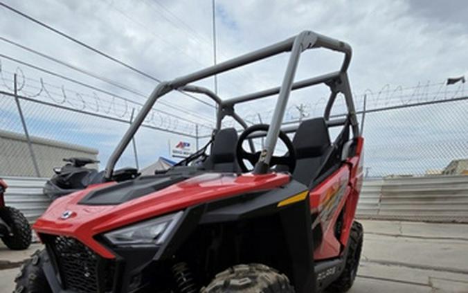 2026 Polaris RZR 200 EFI