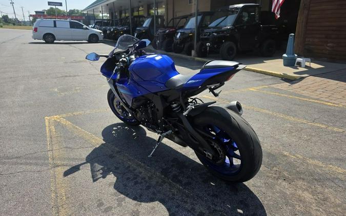 2024 Yamaha YZF-R1