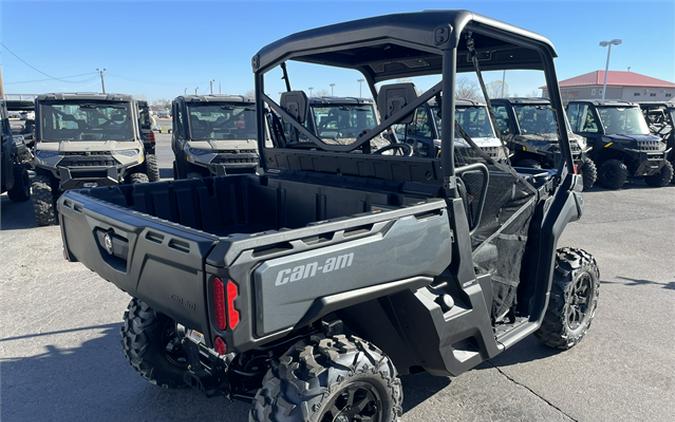 2024 Can-Am Defender XT HD9