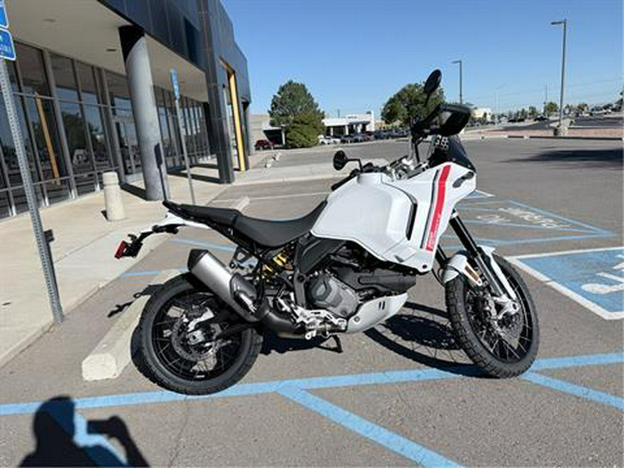 2025 Ducati DesertX