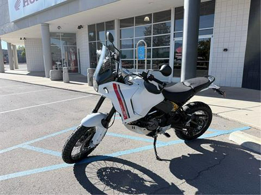 2025 Ducati DesertX