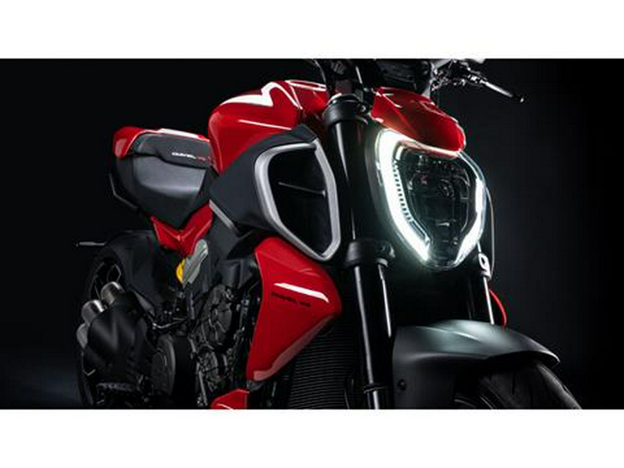 2026 Ducati Diavel V4