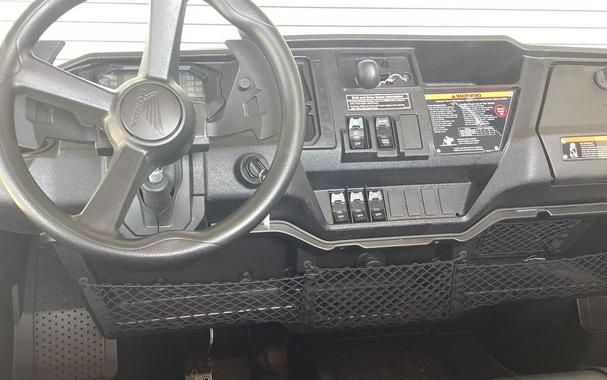2025 Honda Pioneer 1000-6 Crew Deluxe
