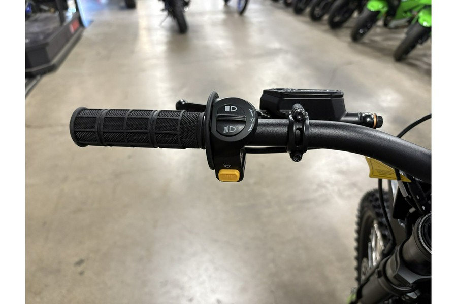 2025 Rawrr Inc. Mantis X