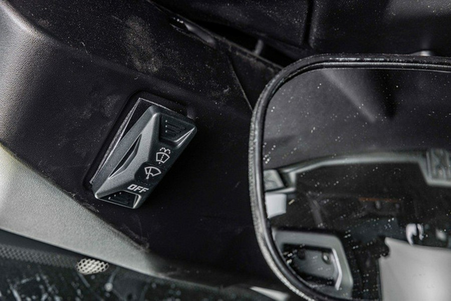 2026 Can-Am Defender Limited HD11