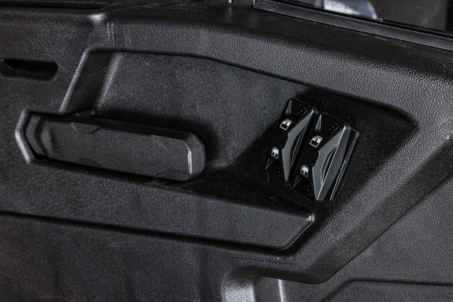 2026 Can-Am Defender Limited HD11