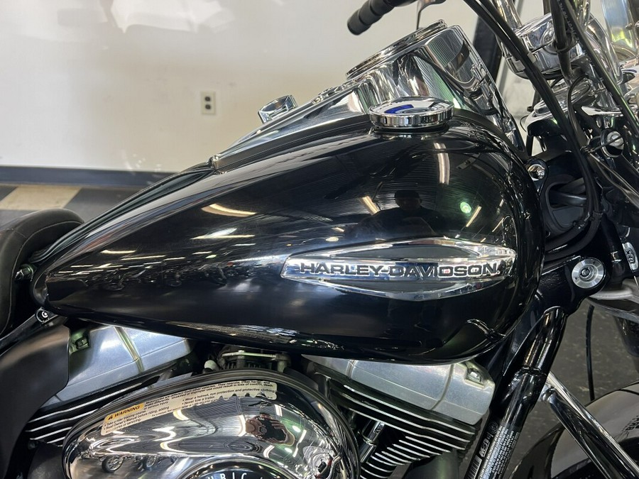 2012 Harley-Davidson Switchback Vivid Black FLD