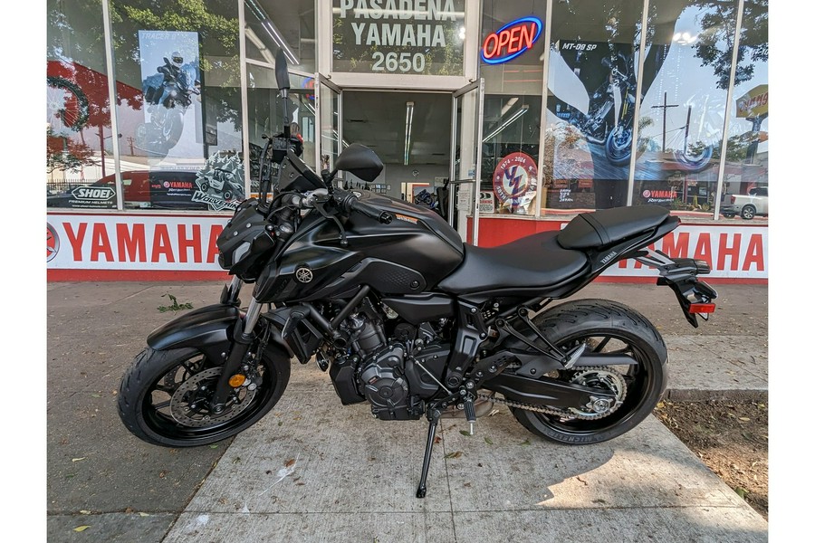2024 Yamaha MT-07 CA