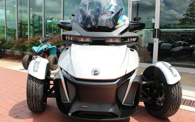 2024 Can-Am Spyder RT