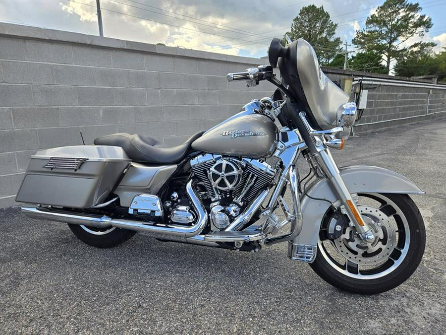 2009 Harley-Davidson® FLHX - Street Glide®