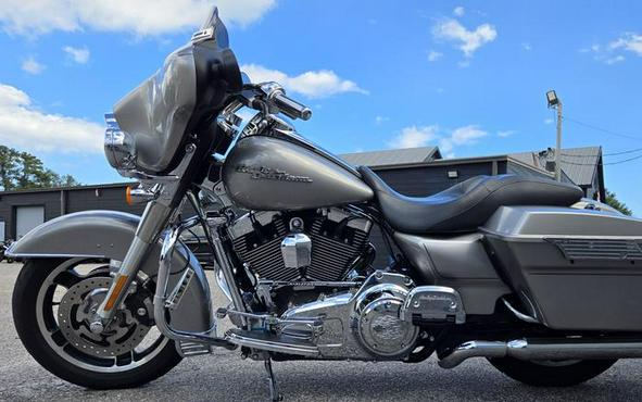 2009 Harley-Davidson® FLHX - Street Glide®