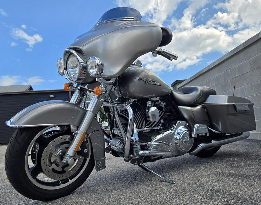 2009 Harley-Davidson® FLHX - Street Glide®