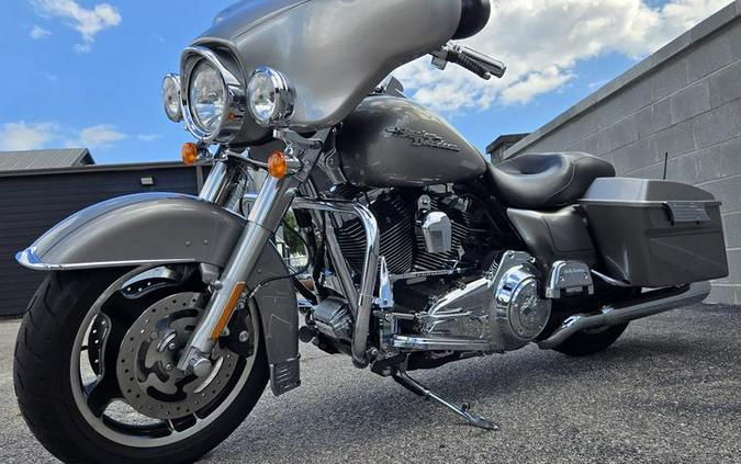 2009 Harley-Davidson® FLHX - Street Glide®