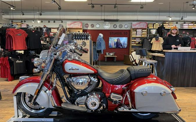 2026 Indian Springfield Sunset Red Metallic / Silver Quartz M