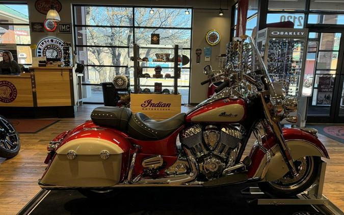 2026 Indian Springfield Sunset Red Metallic / Silver Quartz M