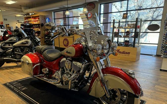 2026 Indian Springfield Sunset Red Metallic / Silver Quartz M