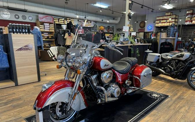 2026 Indian Springfield Sunset Red Metallic / Silver Quartz M